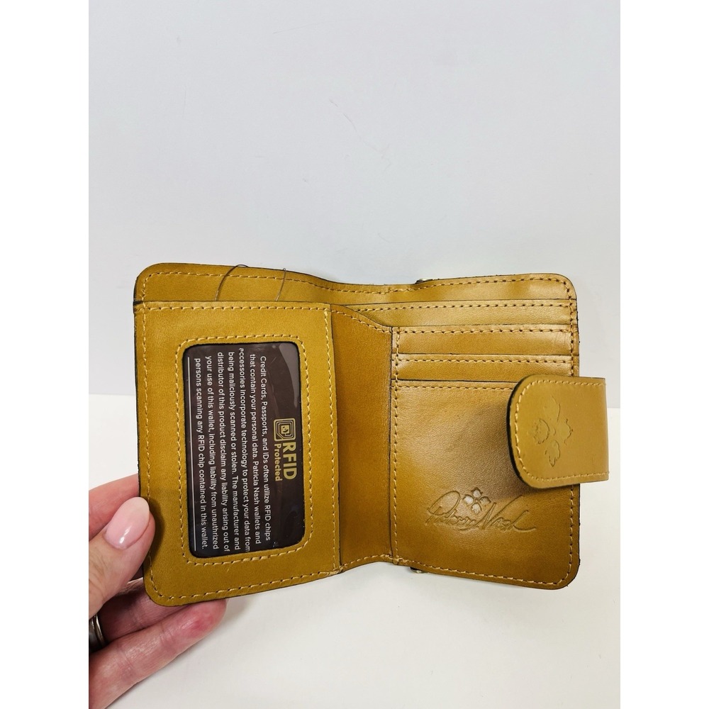 Patricia Nash Iberia Leather Bifold Wallet NWT- Watercolor - Picture 6 of 8